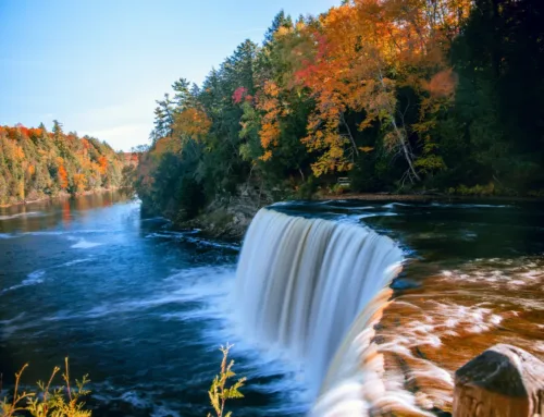 5 Best Places to Catch Fall Colors in Sault Ste. Marie, MI